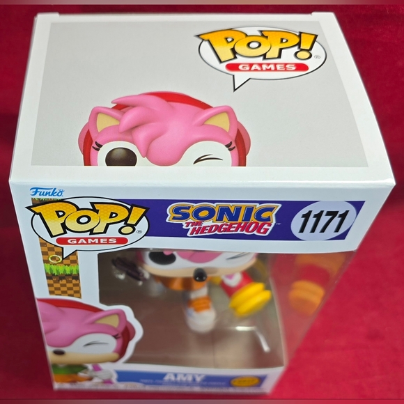 Amy Rose Funko # 1171 (Nib) With Pop Protector - Picture 4 of 7